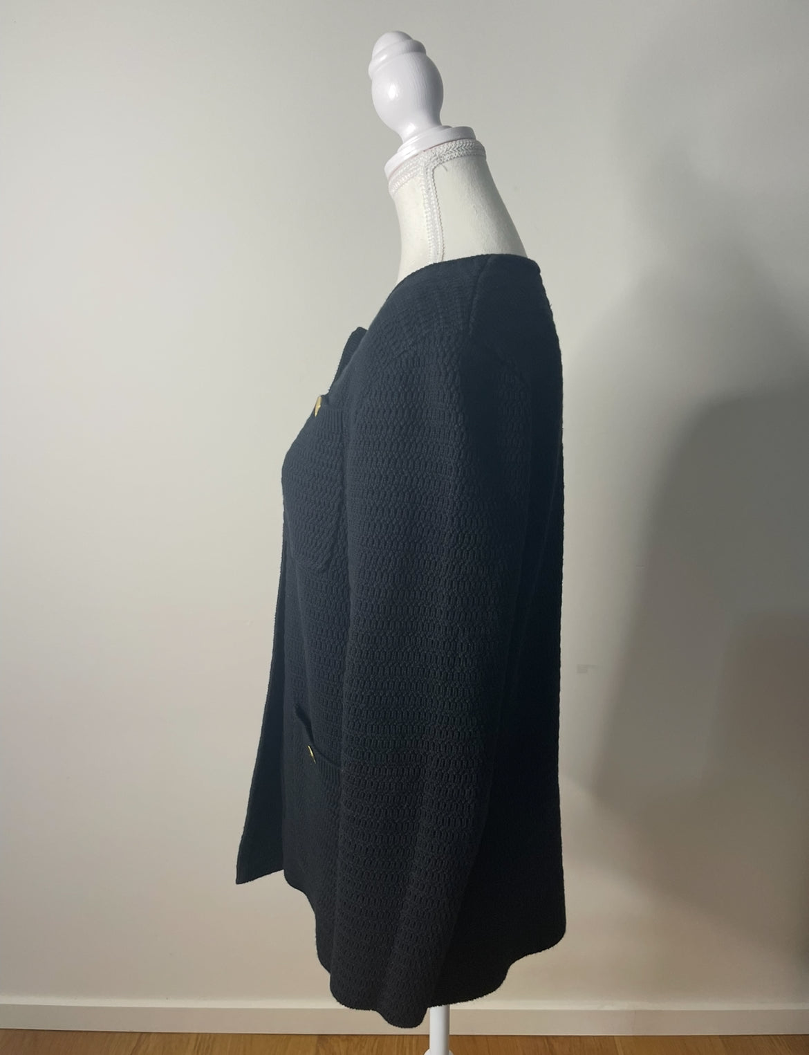 Black Onte Long Sleeved reloved Knit
