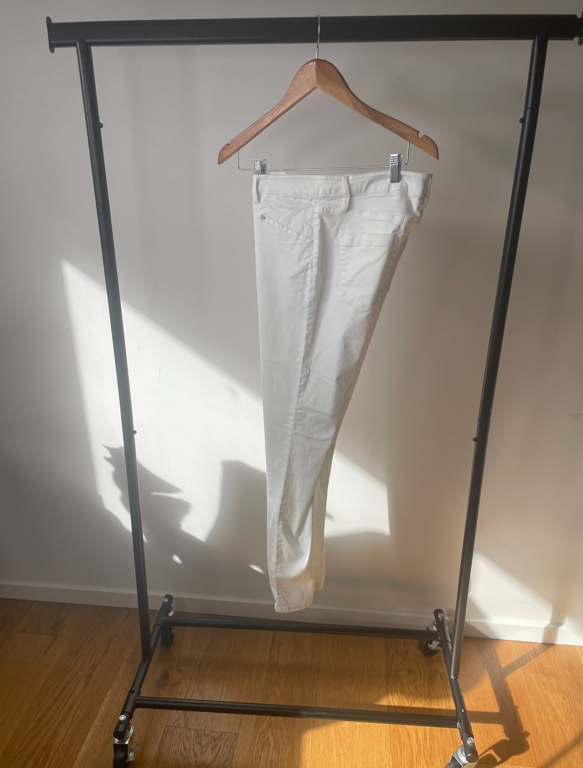 Country Road Preloved Sateen Cream Jeans